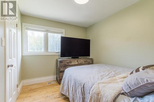 548 8Th Line S Dummer Road, Douro-Dummer, ON - Indoor Photo Showing Bedroom