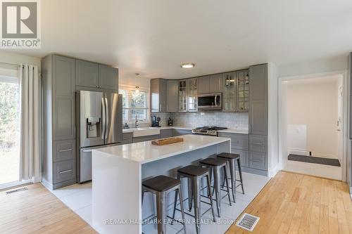 548 8Th Line S Dummer Road, Douro-Dummer, ON - Indoor Photo Showing Kitchen With Upgraded Kitchen