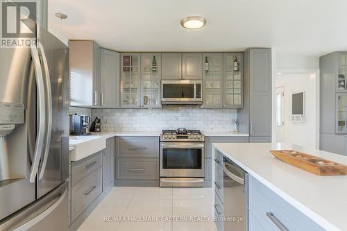 548 8Th Line S Dummer Road, Douro-Dummer, ON - Indoor Photo Showing Kitchen With Upgraded Kitchen