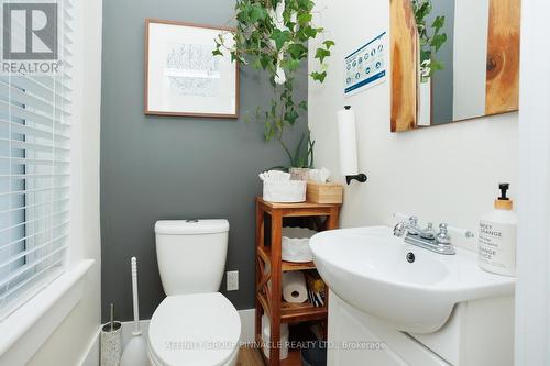 845 Sherburne Street, Peterborough (Otonabee), ON - Indoor Photo Showing Bathroom