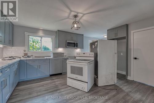 1 - 22 Ruskin Street, Kingston (East Of Sir John A. Blvd), ON - Indoor Photo Showing Kitchen