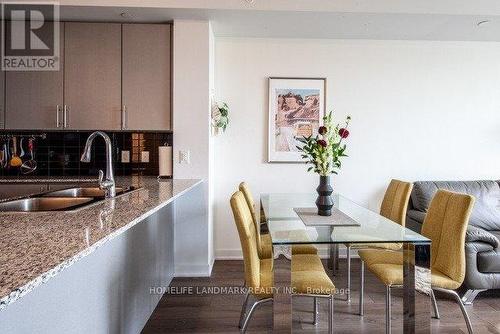 704 - 60 Berwick Avenue, Toronto, ON - Indoor Photo Showing Dining Room