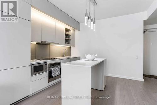 1912 - 101 Peter Street, Toronto, ON - Indoor Photo Showing Kitchen