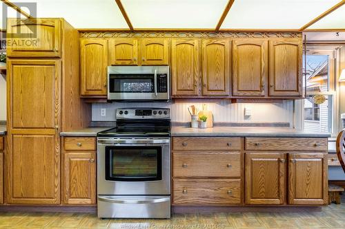 22 Georgia Avenue, Leamington, ON - Indoor Photo Showing Kitchen