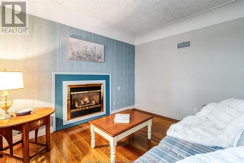 22 Georgia Avenue, Leamington, ON - Indoor Photo Showing Living Room With Fireplace