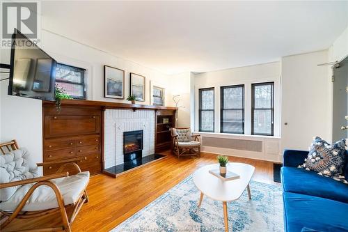 269 Randolph Place Unit# 4, Windsor, ON - Indoor Photo Showing Living Room With Fireplace