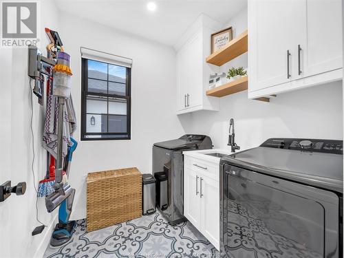 19 Sunningdale, Leamington, ON - Indoor Photo Showing Laundry Room