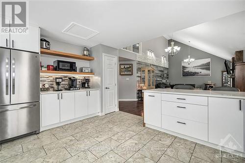 3710 Paden Road, Ottawa, ON - Indoor Photo Showing Kitchen