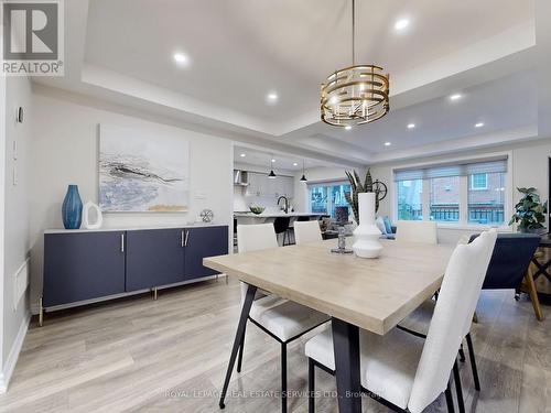 112 Hutt Crescent, Aurora, ON - Indoor Photo Showing Dining Room