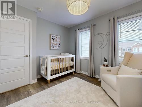 112 Hutt Crescent, Aurora, ON - Indoor Photo Showing Bedroom