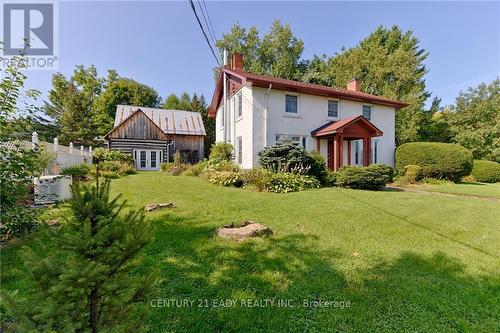 6 Nadobny Lane, Horton, ON - Outdoor