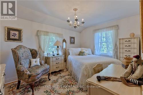 6 Nadobny Lane, Horton, ON - Indoor Photo Showing Bedroom