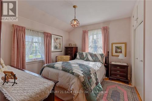 6 Nadobny Lane, Horton, ON - Indoor Photo Showing Bedroom