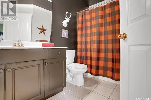 128 Blue Sage Drive, Moose Jaw, SK - Indoor Photo Showing Bathroom