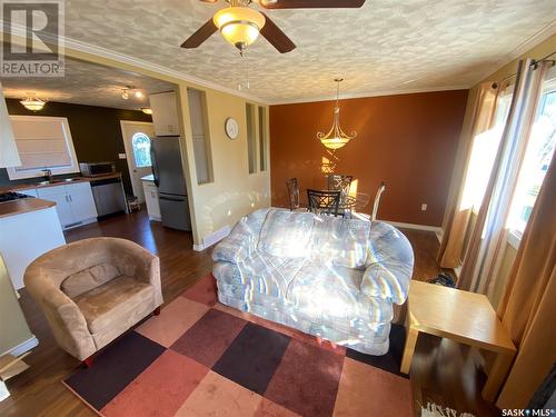 20 Redwood Drive, Yorkton, SK - Indoor Photo Showing Dining Room