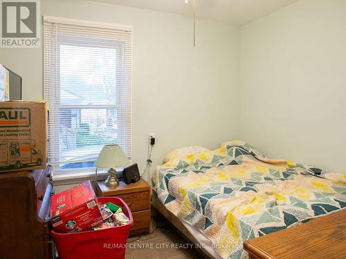 5 Wolseley Avenue, London, ON - Indoor Photo Showing Bedroom