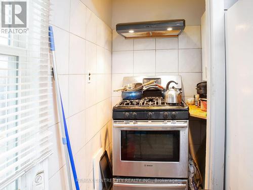 5 Wolseley Avenue, London, ON - Indoor Photo Showing Kitchen