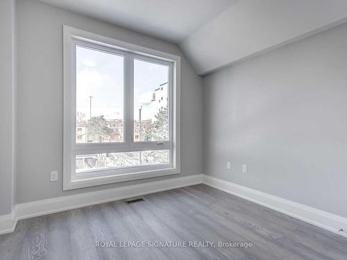 15A Marquette Ave, Toronto, ON - Indoor Photo Showing Other Room