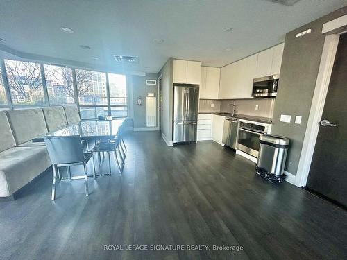 509-50 Bruyeres Mews, Toronto, ON - Indoor Photo Showing Kitchen