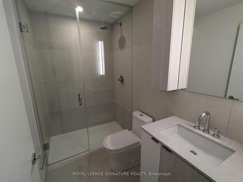 3011-35 Mercer St, Toronto, ON - Indoor Photo Showing Bathroom