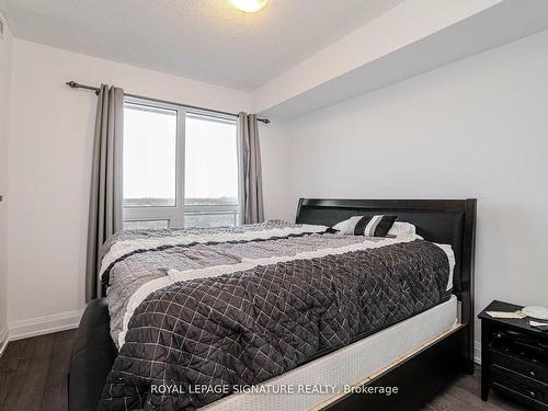 1201-7890 Bathurst St, Vaughan, ON - Indoor Photo Showing Bedroom