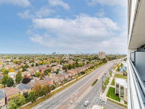 1201-7890 Bathurst St, Vaughan, ON - Outdoor With View