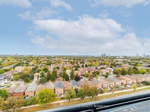 1201-7890 Bathurst St, Vaughan, ON - Outdoor With View