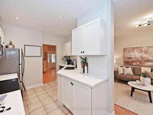 169 Denise Circ, Newmarket, ON - Indoor Photo Showing Kitchen With Double Sink