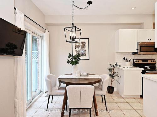 169 Denise Circ, Newmarket, ON - Indoor Photo Showing Dining Room