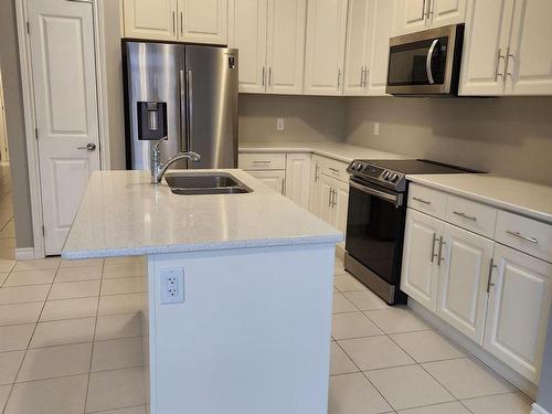 1022 Wright Dr, Midland, ON - Indoor Photo Showing Kitchen With Stainless Steel Kitchen With Double Sink