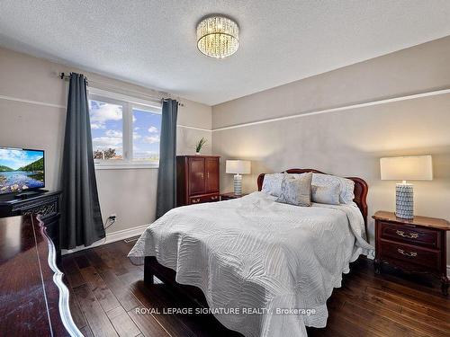 3 Borodino Crt, Hamilton, ON - Indoor Photo Showing Bedroom