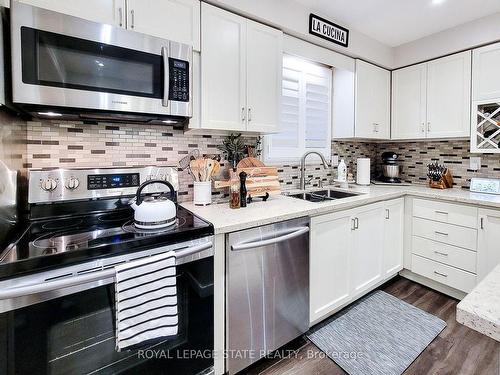 51 Branthaven Dr, Hamilton, ON - Indoor Photo Showing Kitchen With Stainless Steel Kitchen With Double Sink