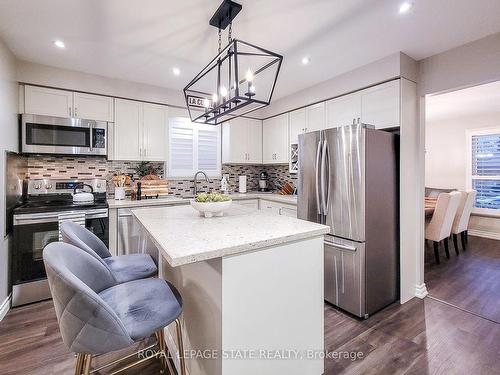 51 Branthaven Dr, Hamilton, ON - Indoor Photo Showing Kitchen With Stainless Steel Kitchen With Upgraded Kitchen