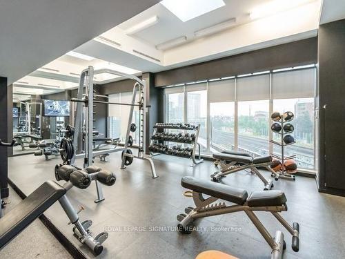 611-20 Gladstone Ave, Toronto, ON - Indoor Photo Showing Gym Room