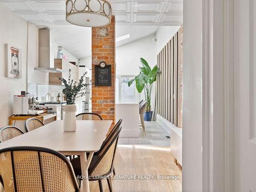 102 Seaton St, Toronto, ON - Indoor Photo Showing Dining Room