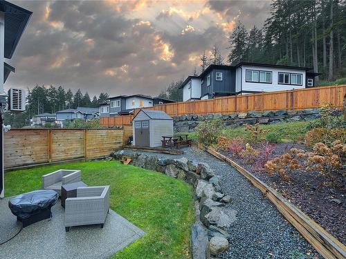 8 Casey Pl, View Royal, BC 