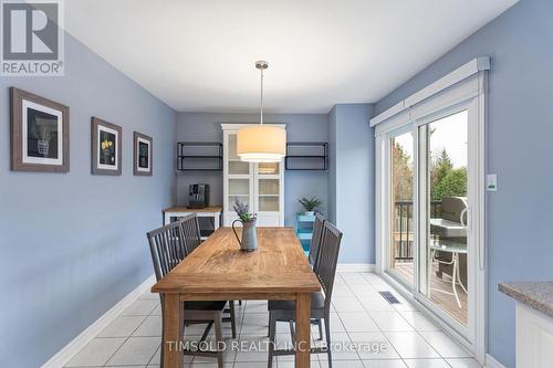 7 Royal Manor Crescent, Richmond Hill, ON - Indoor Photo Showing Dining Room