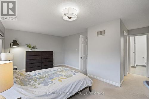 7 Royal Manor Crescent, Richmond Hill, ON - Indoor Photo Showing Bedroom