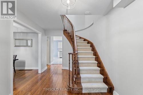 7 Royal Manor Crescent, Richmond Hill, ON - Indoor Photo Showing Other Room