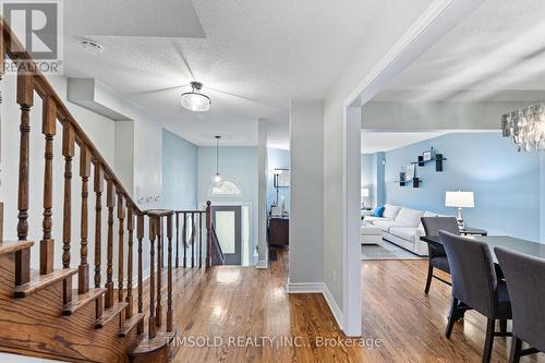 7 Royal Manor Crescent, Richmond Hill, ON - Indoor Photo Showing Other Room