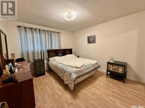 28 Mowat Place, Regina, SK - Indoor Photo Showing Bedroom