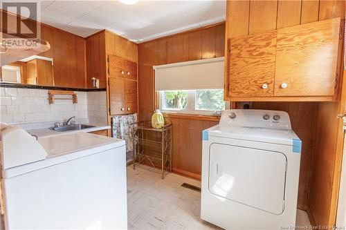 205 Main Street, Sackville, NB - Indoor Photo Showing Laundry Room