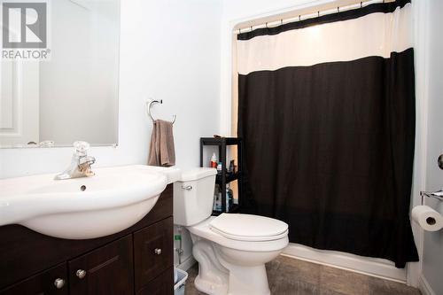 9 Sixth Street, Bell Island, NL - Indoor Photo Showing Bathroom