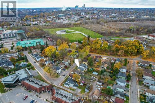 4125 May Avenue, Niagara Falls (210 - Downtown), ON - Outdoor With View