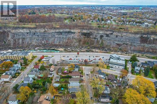 4125 May Avenue, Niagara Falls (210 - Downtown), ON - Outdoor With View