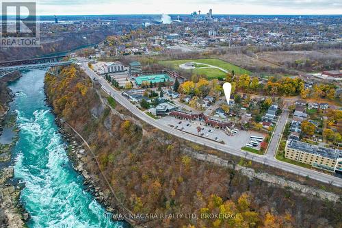 4125 May Avenue, Niagara Falls (210 - Downtown), ON - Outdoor With View