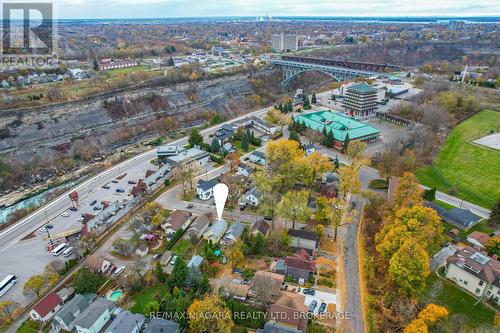 4125 May Avenue, Niagara Falls (210 - Downtown), ON - Outdoor With View