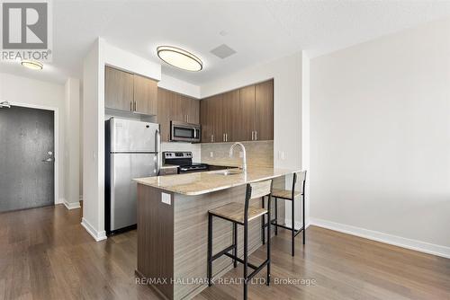 Ph2606 - 225 Sackville Street, Toronto, ON - Indoor Photo Showing Kitchen With Stainless Steel Kitchen