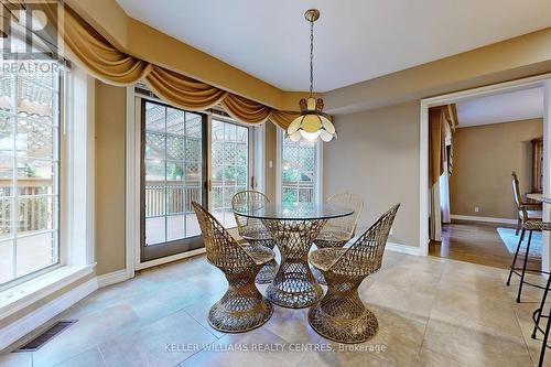 31 Royal Court, Bradford West Gwillimbury, ON - Indoor Photo Showing Dining Room