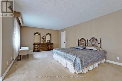 31 Royal Court, Bradford West Gwillimbury, ON - Indoor Photo Showing Bedroom